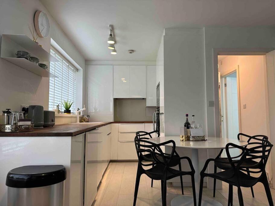 Chetwynd Paradise Apartment London Ngoại thất bức ảnh