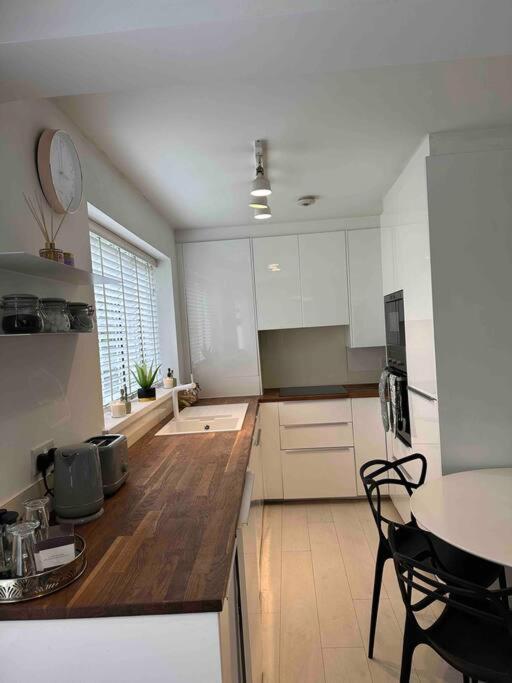 Chetwynd Paradise Apartment London Ngoại thất bức ảnh